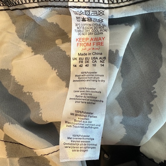 Pretty‎ Little Thing Zebra Pants - Picture 8 of 11